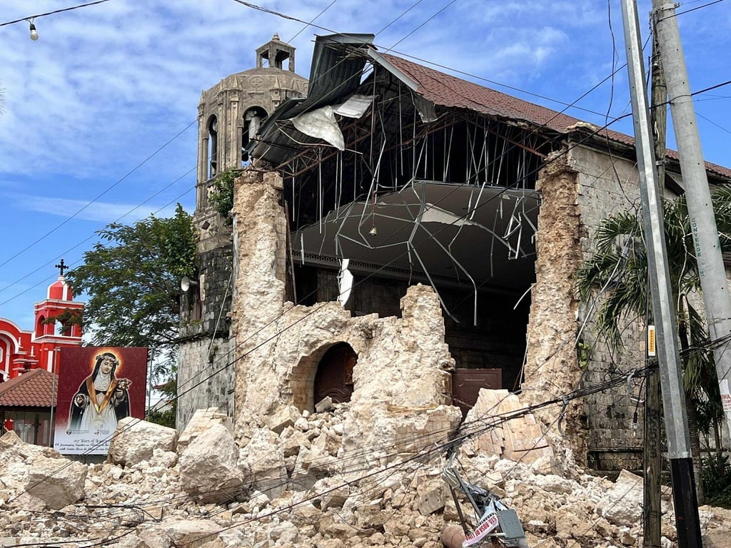 Viele Gebäude wurden völlig zerstört.