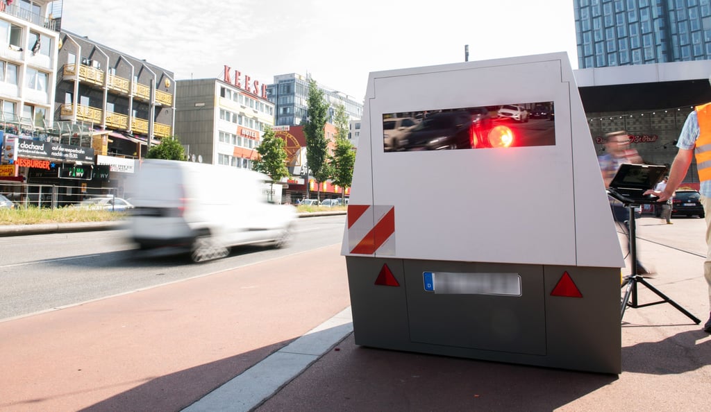 Ein Blitzer-Anhänger ("Enforcement Trailer" ) könnte künftig auch auf den Straßen der Einheitsgemeinde Hansestadt Gardelegen eingesetzt werden.