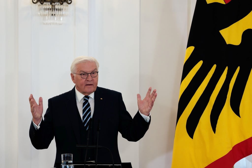 Kurz vor dem 35. Jahrestag der Deutschen Einheit richtet der Bundespräsident eine Mahnung an alle in Ost und West.