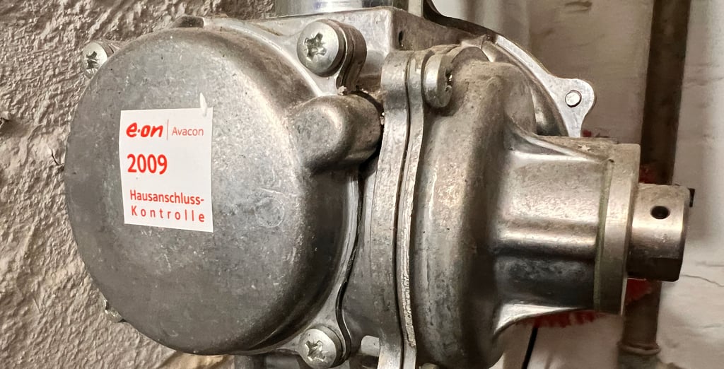 Die Gas-Hausanschlüsse im Elbe-Havel-Land werden im Auftrag des Versorgers Avacon geprüft.