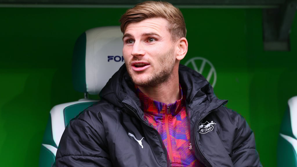 Timo Werner auf der Bank im Spiel gegen den VfL Wolfsburg.