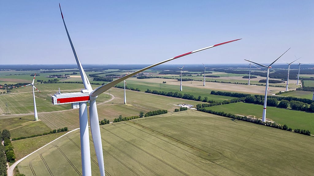 In der Nähe von Dahlen bei Stendal sollen Windkraftanlagen entstehen. Einwohner sind von dem Vorhaben nicht begeistert.
