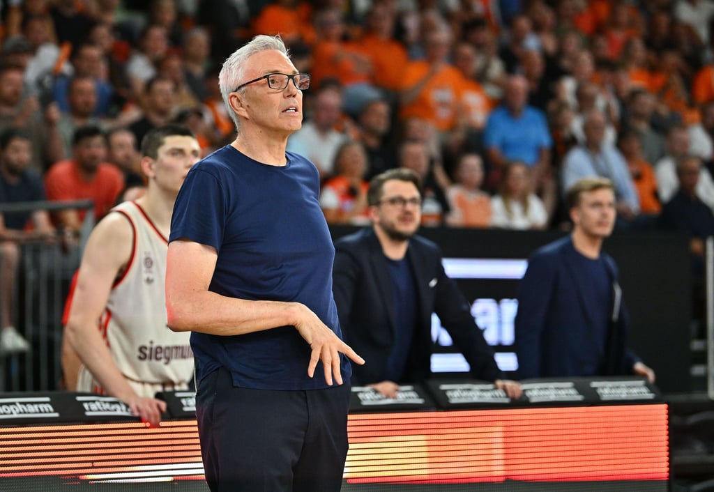 Coach Gordon Herbert sah den ersten Sieg des FC Bayern München in dieser Euroleague-Saison.