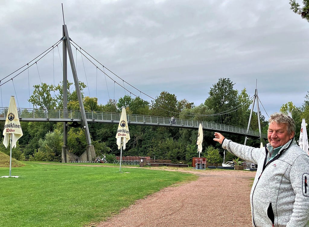 Ortsbürgermeister Hartmut Albrecht freut sich auf das 20. Brückenfest.