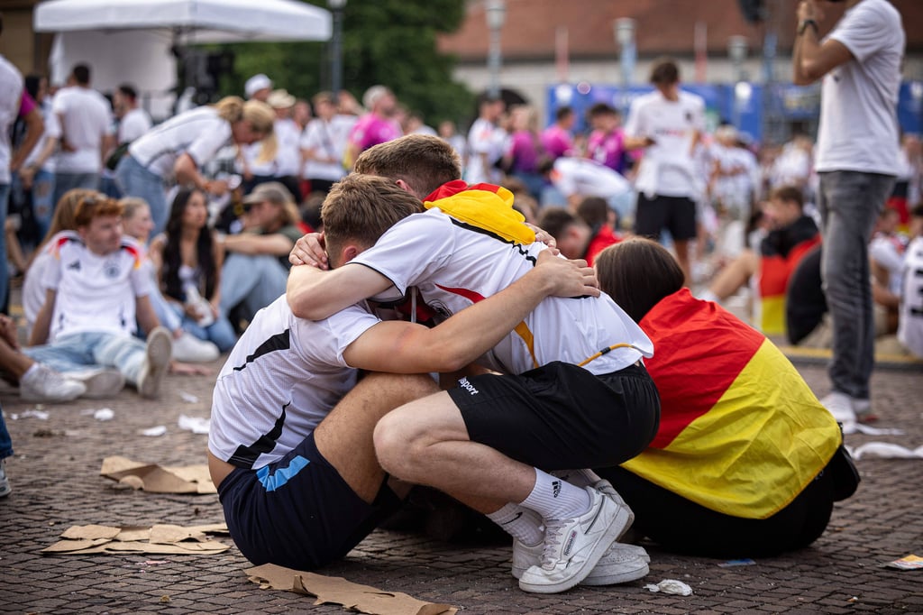 Groß war der Frust bei den deutschen Fans nach dem EM-Aus. Ein 18-Jährger aus dem Jerichower Land verlor aber gänzlich die Kontrolle.