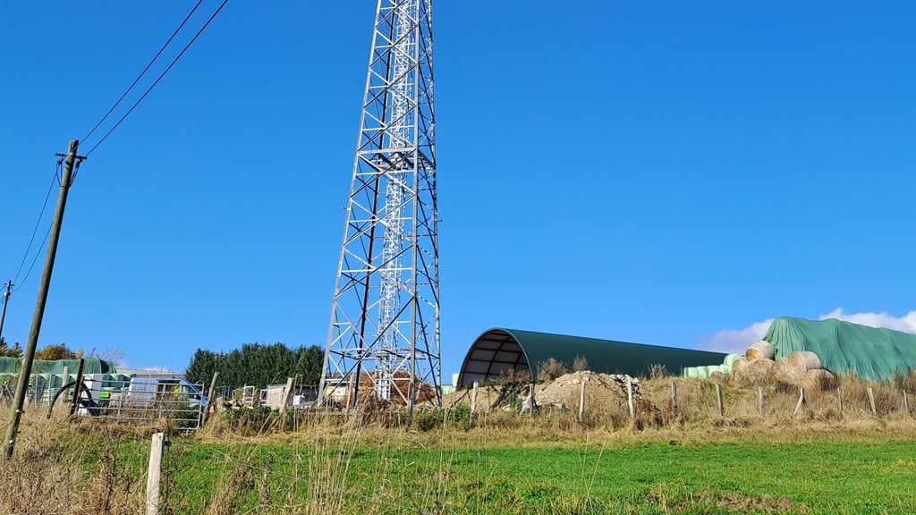 Der neue Funkmast in Königshütte.