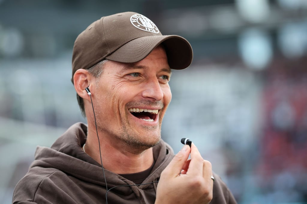 Freut sich auf das Wiedersehen mit Ex-Spielern: FC St. Paulis Trainer Alexander Blessin