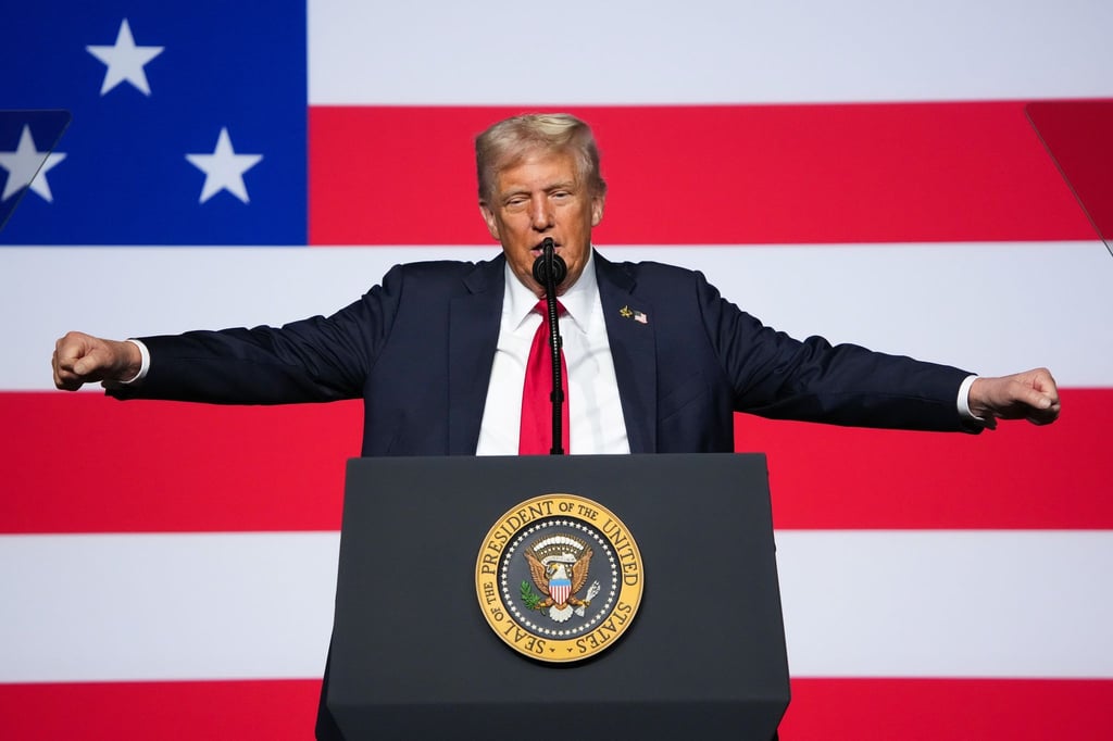 Trump wünscht, dass die Unis verbieten, was „konservative Ideen bestrafen, herabsetzen oder sogar Gewalt gegen sie anstiften könnte“.