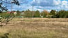 Auf dem Sportplatz Stahlbau ist der hintere Platz ist völlig verwahrlost. Doch die Hoffnung ist groß, dass hier ein Außensportgelände für das Walter-Gropius-Gymnasium entstehen könnte. 