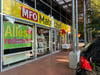 „Alles reduziert“ steht aktuell im Schaufenster der MFO-Matratzen-Filiale an der Leipziger Straße in Magdeburg.