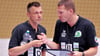 Martin Wartmann (r.) und Carsten Kommoß wollen ihr Team vom HC Aschersleben gut für das Duell mit Concordia Delitzsch einstellen. 