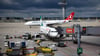 Trotz Verbots wurden am Hauptstadtflughafen BER schon mehrmals Drohnen gesichtet (Archivbild)