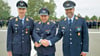 Oberst André Megow (Mi.) verabschiedet Oberstleutnant Oliver Stockheim (li.) aus dem Kommando der Einsatzgruppe verlegefähig und begrüßt  am Bundeswehrstandort Holzdorf/Schönewalde  Oberstleutnant i.G. Daniel Dittmer als dessen Nachfolger sowie seinen Stellvertreter und Chef des Stabes.