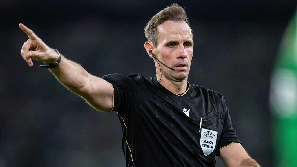 Sascha Stegemann im Europa-League-Spiel zwischen Real Betis und Nottingham Forest.