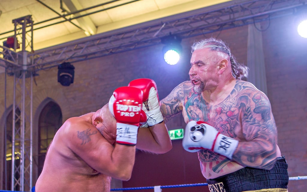 Emotionaler Kampfabend in Wittenberg: Gene Pukall feiert ein Comeback mit K.o.-Sieg und Heiratsantrag.