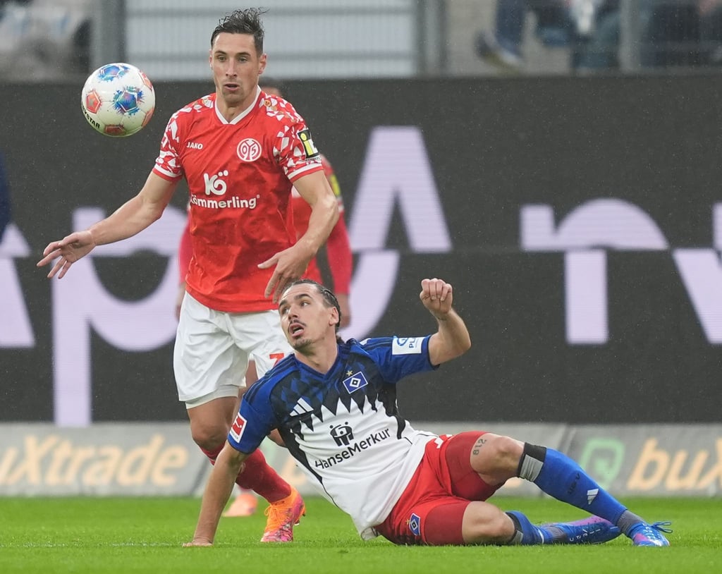 Spieler des Spiels: HSV-Doppeltorschütze Rayan Philippe (r)