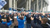 Block U rief zu einer gemeinsamen Einsingaktion vorm Stadion auf – erstmals in dieser Form. Der erhoffte Heimsieg gegen Elversberg blieb aus.&nbsp;