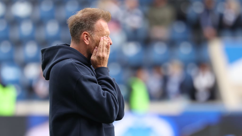 Der 1. FC Magdeburg steckt tief in der Krise. Nach sieben Niederlagen aus acht Spielen steht FCM-Trainer Markus Fiedler mit dem Rücken zur Wand.