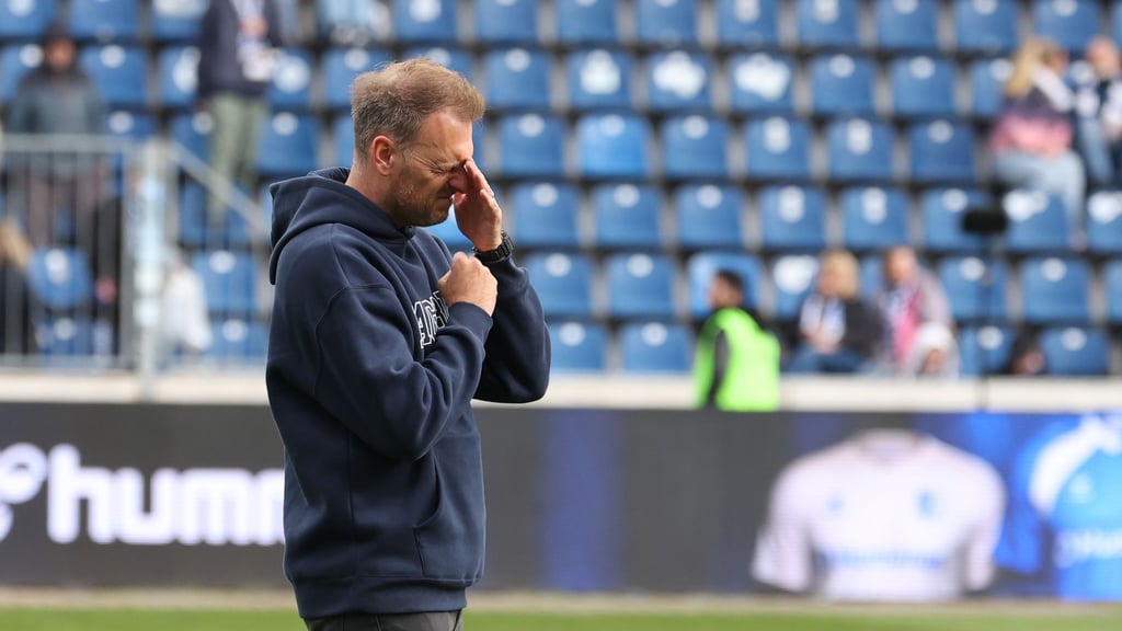 Die Situation beim 1. FC Magdeburg nimmt Markus Fiedler sichtlich mit.
