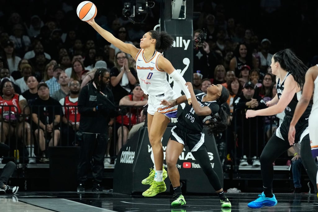 Satou Sabally (in weiß) verliert auch das zweite Spiel der Finalserie