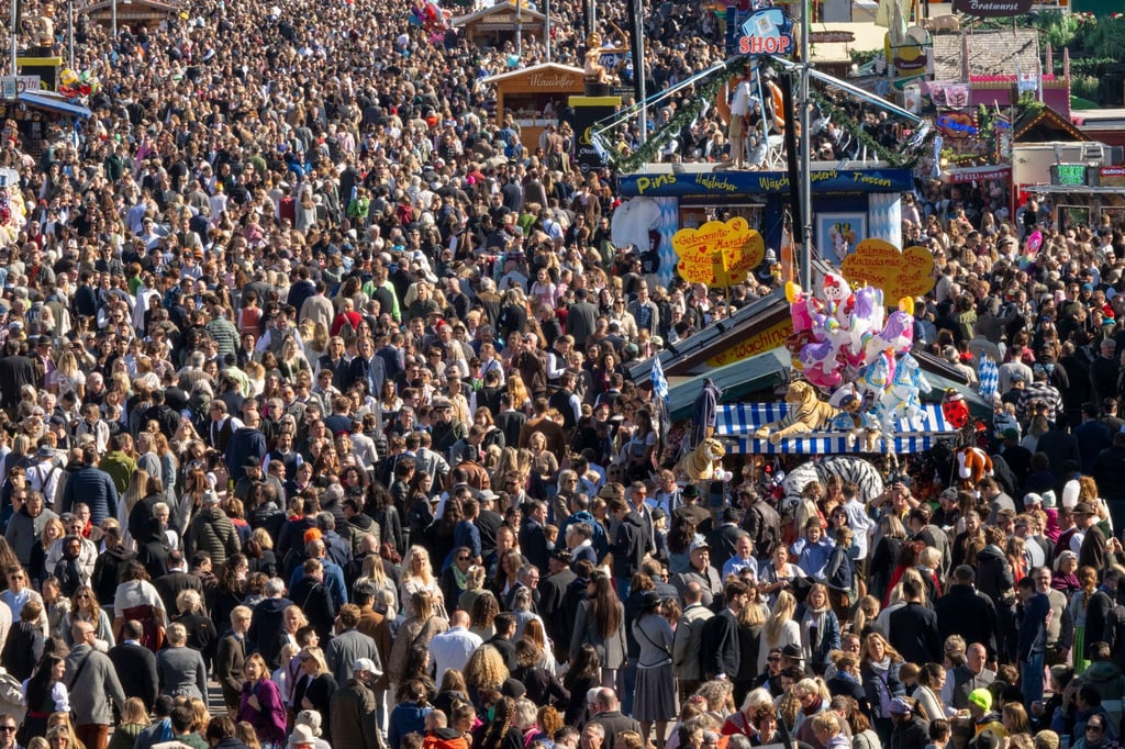 Gleich an zwei Tagen musste die Wiesn wegen Überfüllung geschlossen werden.