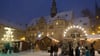 Der verschneite Sternthaler Weihnachtsmarkt in Blankenburg. Der kleine ehrenamtlich organisierte Markt sieht sich als Angebot der Blankenburger für Blankenburger. Doch die Organisation wird immer bürokratischer.