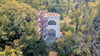 Der neue Treppenturm der Wallwitzburg in Dessau steht nach nur vier Wochen Bauzeit im Rohbau.&nbsp;