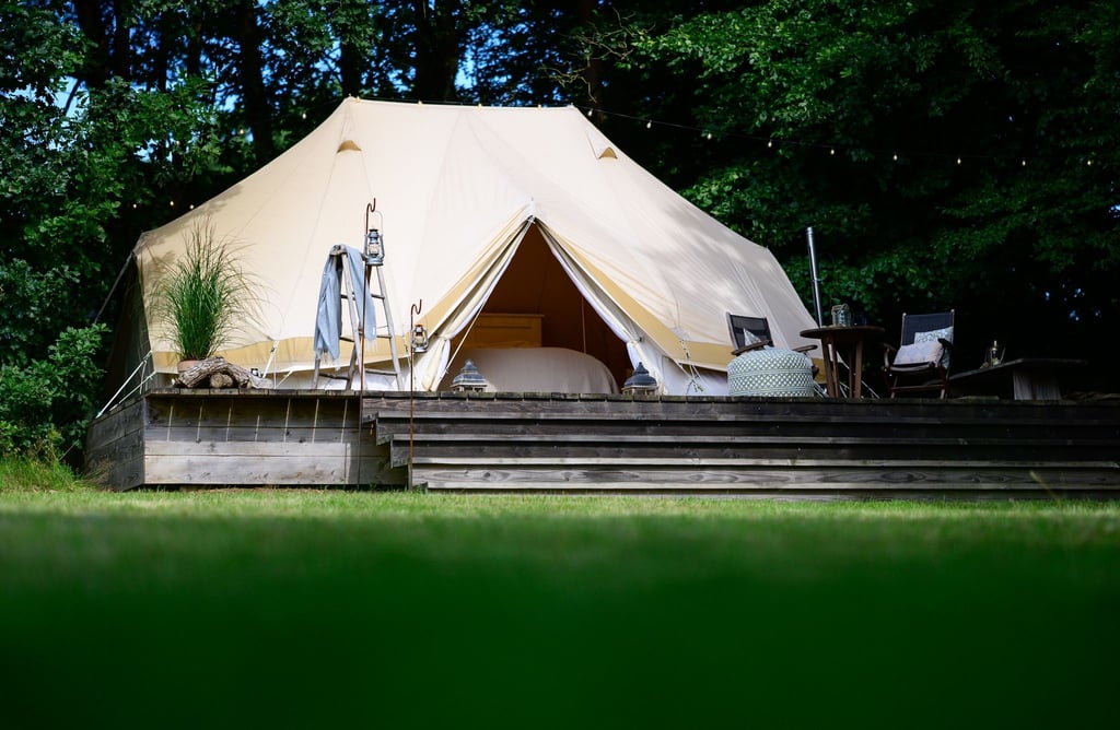 Das Glamping-Zelt auf dem Stimbekhof ist wie „ein Hotelzimmer in der Natur“, sagt Geschäftsführer Björn Bohlen. (Archivbild)