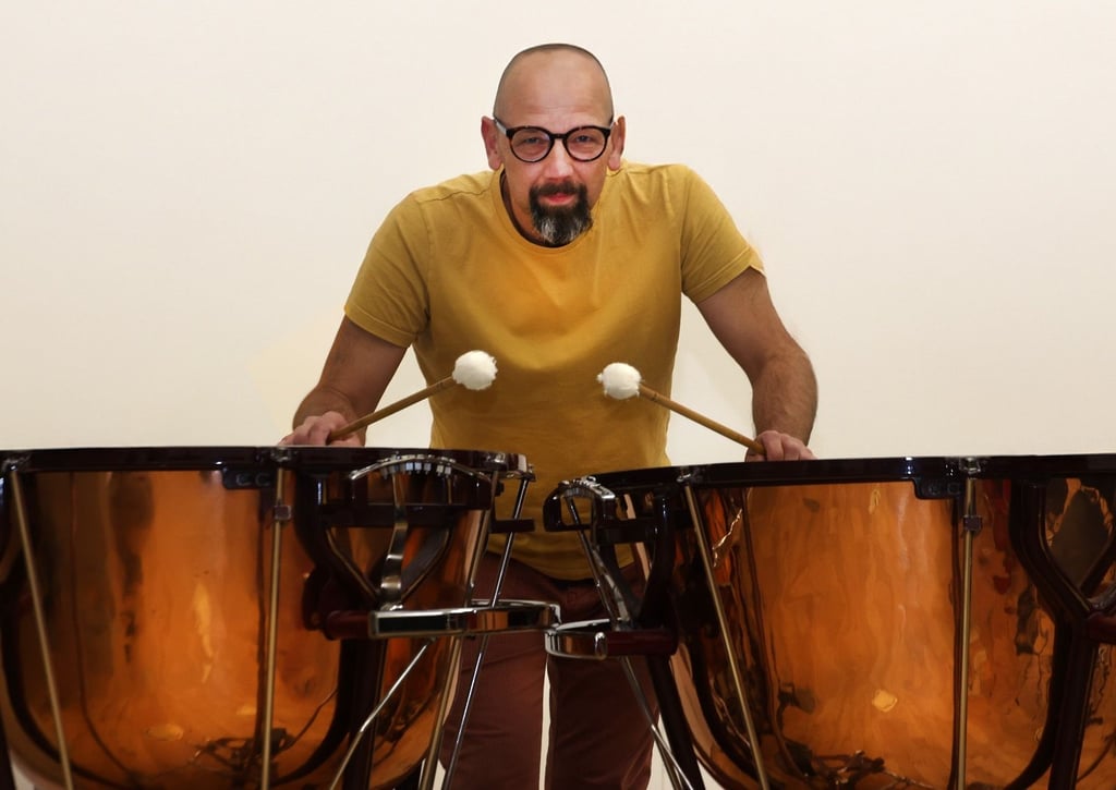 Ivo Nitschke, Schlagzeuger und Klang-Experte der halleschen Staatskapelle, hat Strawinskys „Le Sacre du Printemps“ für Orchester und Rap-Künstler bearbeitet. Am Donnerstag ist die Uraufführung der „R(h)apsodie“ im Volkspark zu erleben.