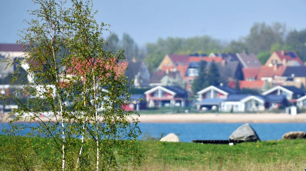 Wird mit einer Änderung des Flächennutzungsplanes der Weg freigemacht, um die bisherigen Ferienhäuser in Mühlbeck als Dauerwohnungen nutzenn zu können?