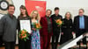 Gruppenbild nach der Preisverleihung des Fanny-Mendelssohn-Kompositionspreises in Halberstadts Cage-Haus mit Markus Steffen, künstlerischer Leiter des KlangART Vision Festivals (links), Preisträgerin Abigél Varga (2. von links), Jutta Dick, Vorstand der Stiftung Moses-Mendelssohn-Akademie (2. von rechts) und Jurypräsident Martin Hoffmeister (rechts).