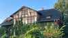 Die Eigentümerin sieht in der alten Fabrikantenvilla nur einen „Gebäuderest" - die Deutsche Stiftung Denkmalschutz tatsächlich ein Denkmal.