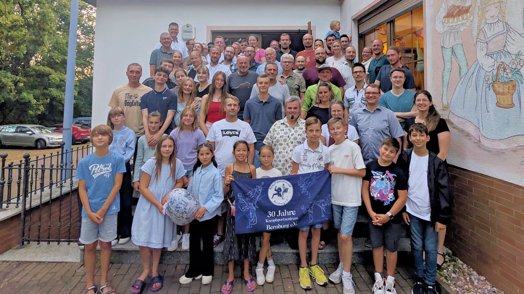 Das Kampfsportzentrum Bernburg hat sein 30-jähriges Bestehen gefeiert.