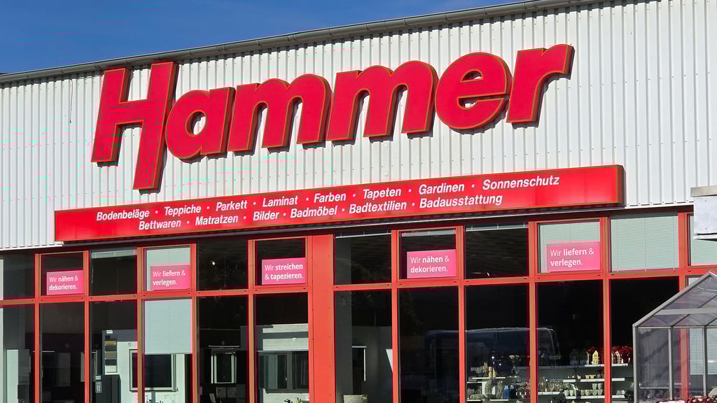 Nach dem Insolvenzantrag im Juni soll nun rund ein Drittel aller Filialen schließen – darunter auch Standorte in Sachsen-Anhalt.