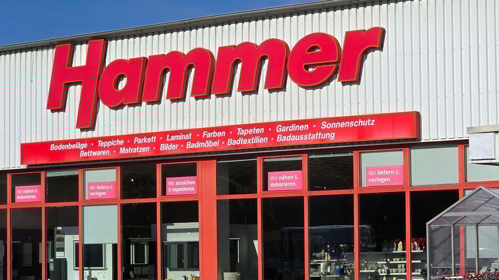 Nach dem Insolvenzantrag im Juni soll nun rund ein Drittel aller Filialen schließen – darunter auch Standorte in Sachsen-Anhalt.