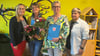 Die Bürgermeisterin der Einheitsgemeinde, Grit Matz (von links), ehrt Yvonne Müller und Andrea Wolff im Beisein von Judith Augustin vom Personalrat.