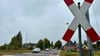 Noch ist der Bahnübergang an der Schützenstraße in Haldensleben geöffnet. Eine geänderte Verkehrsführung bereitet einigen Autofahrern dennoch Probleme.