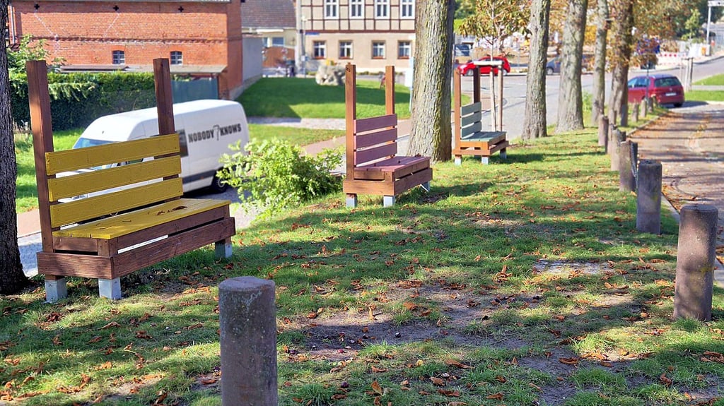 Diese Grünfläche gegenüber dem Anker in Arneburg soll mit Hilfe eines Landschaftsgärtners aufgehübscht werden.