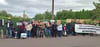 Die Initiative "Solidarity Movement" protestiert vor dem Amt für Soziales und Integration in der Kronesruhe in Haldensleben gegen die Abschiebung von Yerro Gaye.