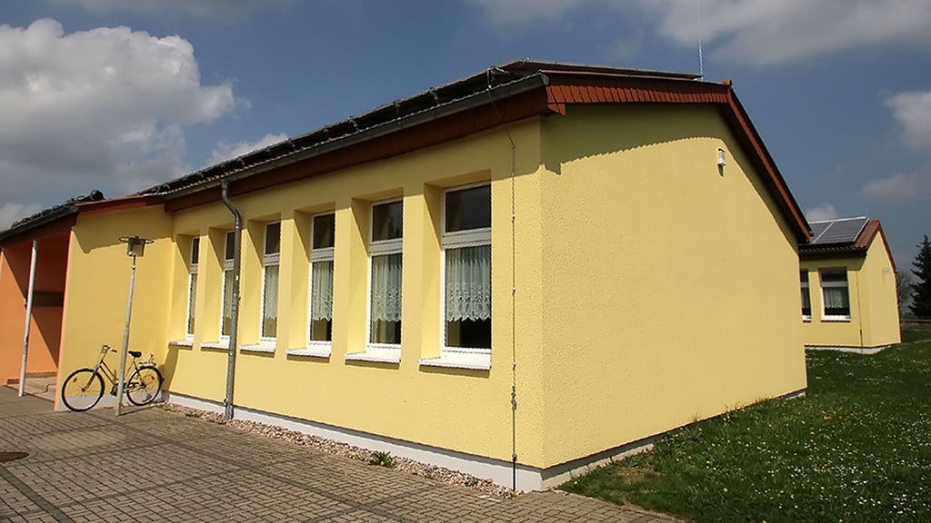 Blick auf die Grundschule in Hayn.