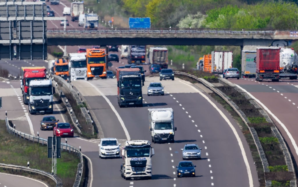In der Logistikbranche in Sachsen-Anhalt sind nach Schätzungen mehr als 80.000 Menschen beschäftigt. (Archivbild)