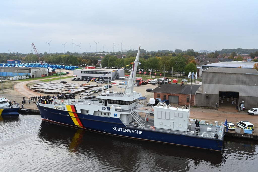 Die 55 Meter lange „Emden“ ersetzt ein 1988 in Dienst gestelltes namensgleiches Einsatzschiff.