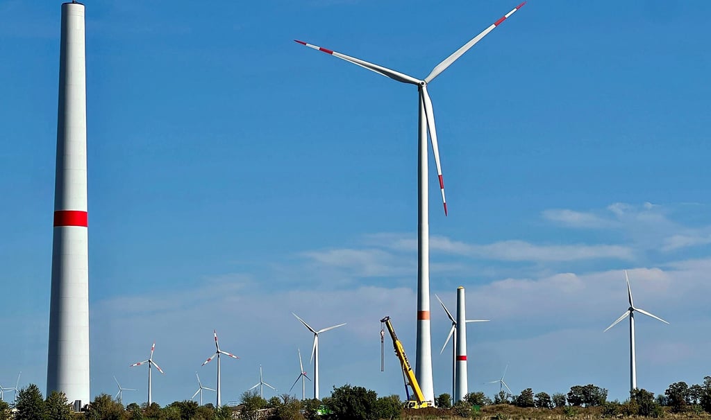Derzeit gibt es unter anderem auch Arbeiten am Windpark zwischen Baalberge und Biendorf. Ein Windpark soll aber auch an der Kreisgrenze entstehen.