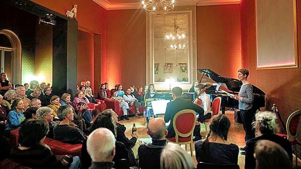 So sieht ein Konzert im Puschkinhaus Halle aus.