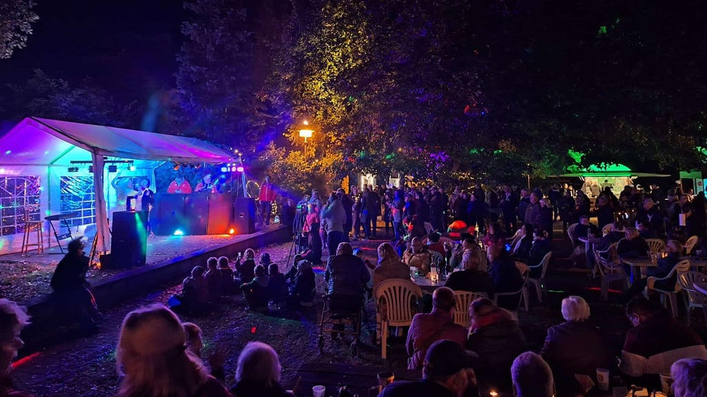 Das Lichterfest in Vogelsdorf war auch in diesem Jahr sehr gut besucht.