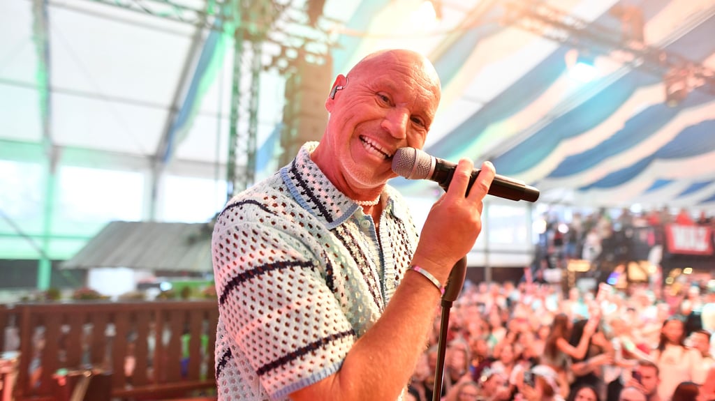 Olaf Henning steht zu seinem Song "Cowboy und Indianer".