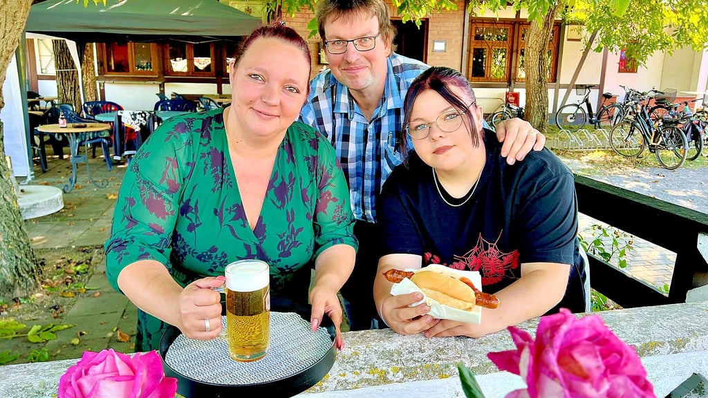 Familie Adler betreibt nun die Gaststätte in der Bernburger Gartensparte „Erholung“.