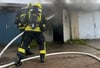 „Relativ zügig“ habe man den Brand in den Griff bekommen, so ein Feuerwehrmann.