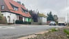 Die Straße Am Kupferhammer in Wernigerode ist uneben und rissig, viele Schlaglöcher sind nur notdürftig geflickt.