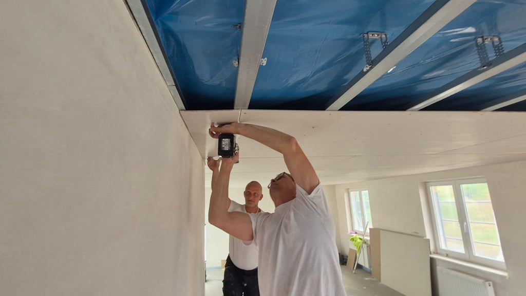 Die Arbeiten an der Rettungswache Harzgerode schreiten voran. Ende des Jahres soll das Gebäude bezugsfertig sein.
